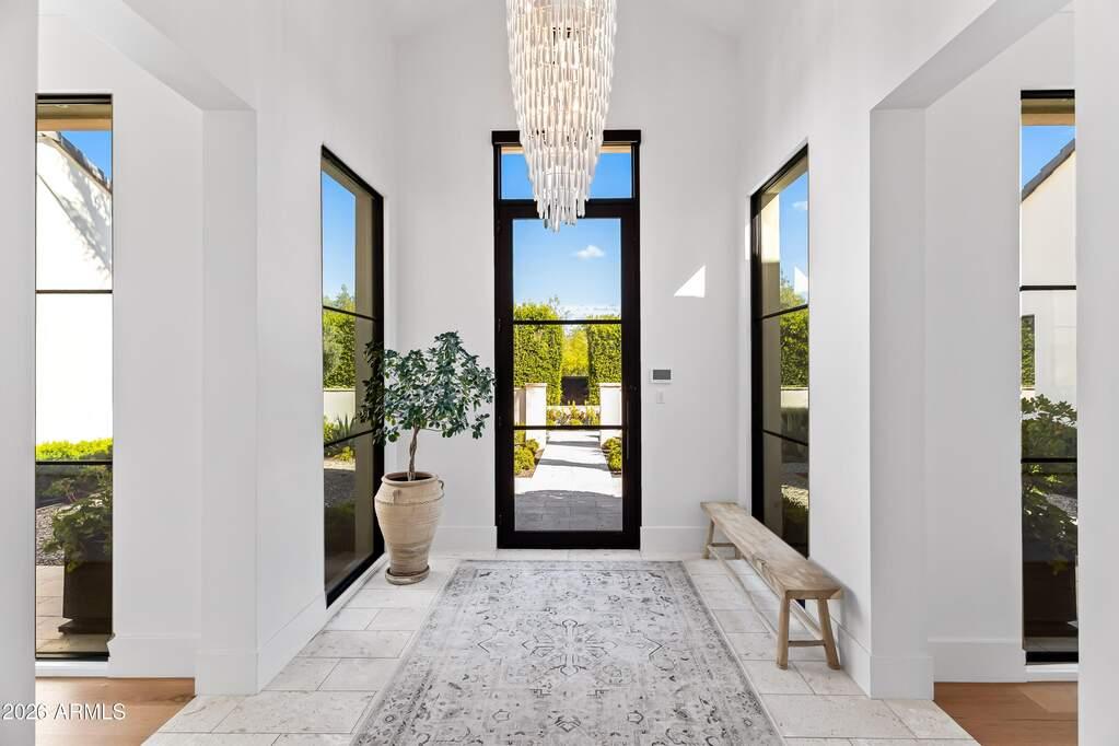 5531 E Mockingbird Lane, Paradise Valley, AZ 85253