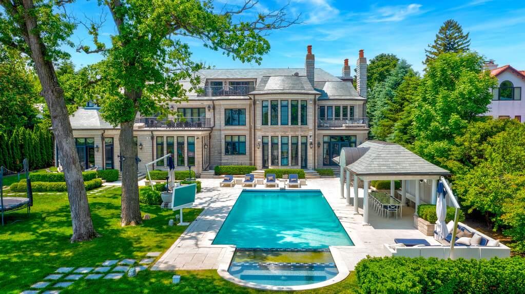 The Pinnacle of Winnetka